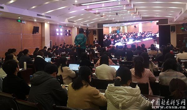 “思想政治理论课教学论坛”在武汉大学举行.jpg